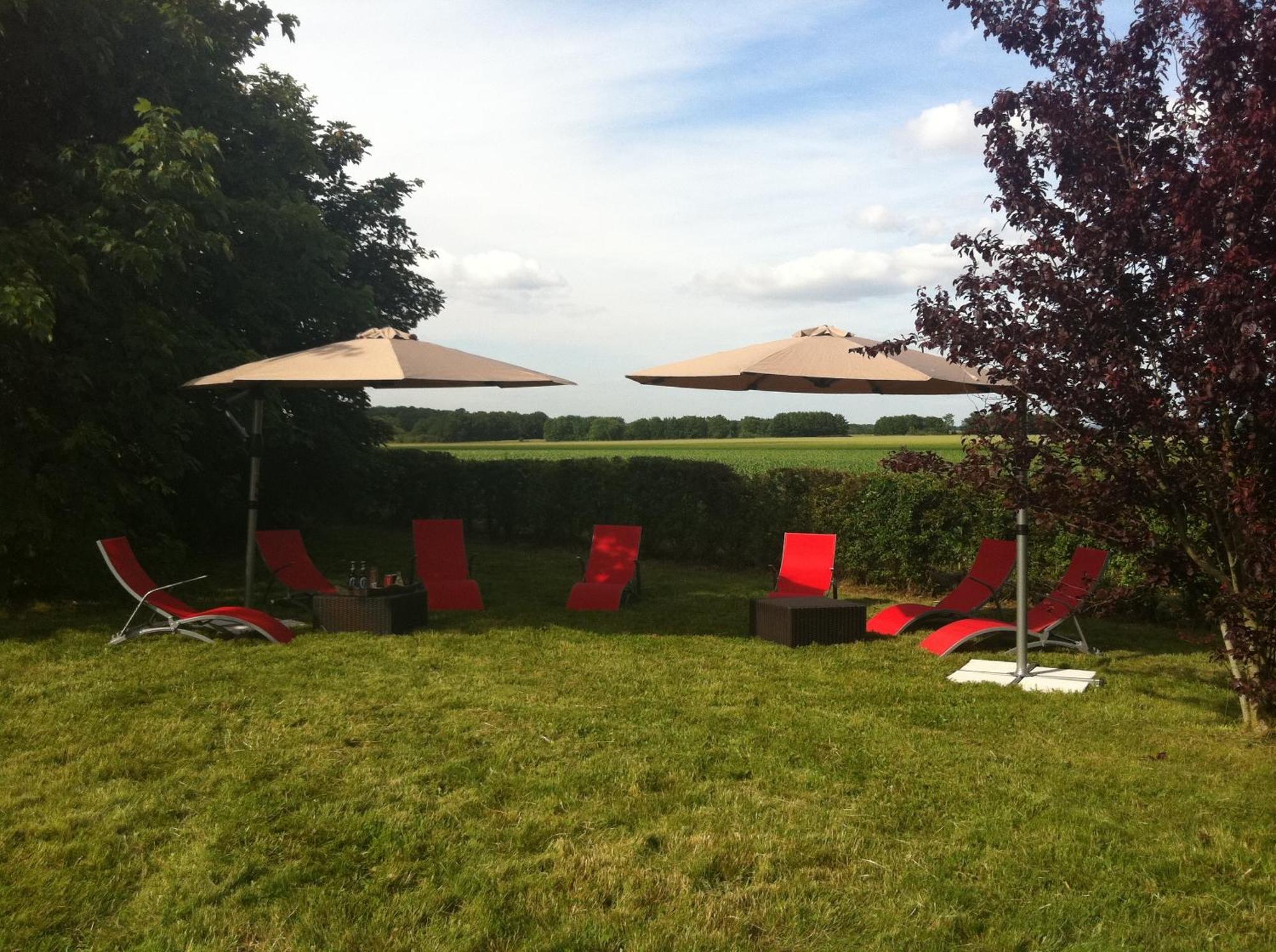 Logis Hotel Les Nympheas Chaufour-les-Bonnieres Exterior photo